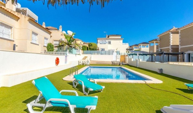 Reventa - Villa -
Orihuela Costa - Costa Blanca