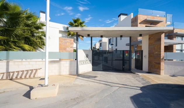 Brukt - Villa -
Cabo Roig - Costa Blanca