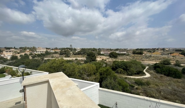 Brukt - Villa -
Cabo Roig - Costa Blanca