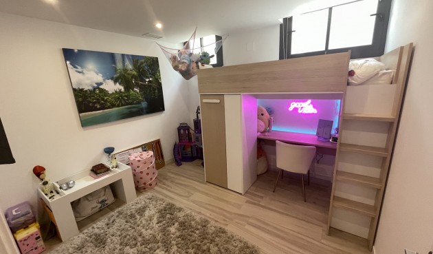 Brukt - Villa -
Cabo Roig - Costa Blanca