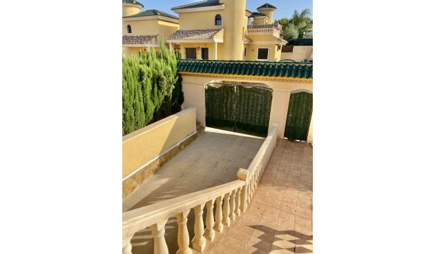 Reventa - Semi Detached -
Villamartin