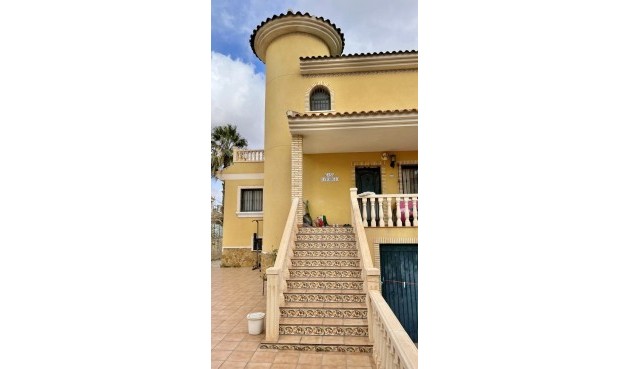 Reventa - Semi Detached -
Villamartin