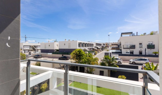 Resale - Villa -
Santa Pola - Gran Alacant