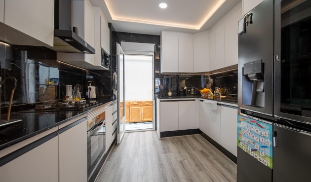 Återförsäljning - Town House -
Orihuela Costa - PAU 26