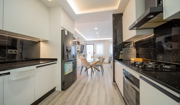 Återförsäljning - Town House -
Orihuela Costa - PAU 26