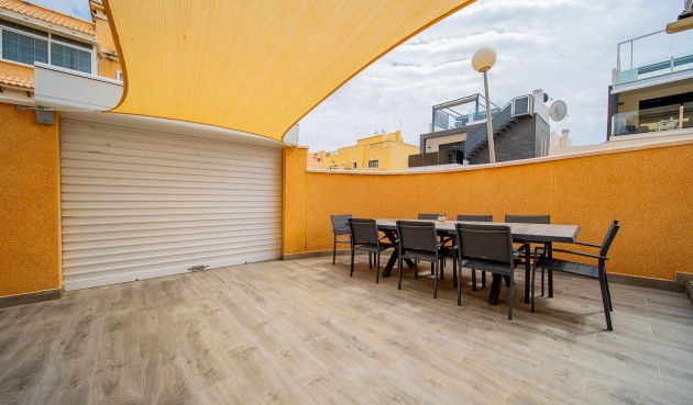 Återförsäljning - Town House -
Orihuela Costa - PAU 26