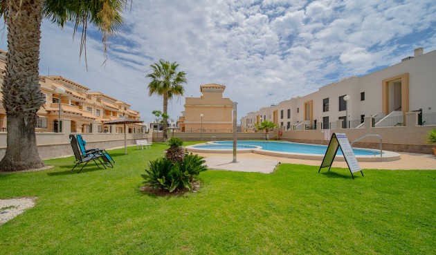 Återförsäljning - Town House -
Orihuela Costa - PAU 26
