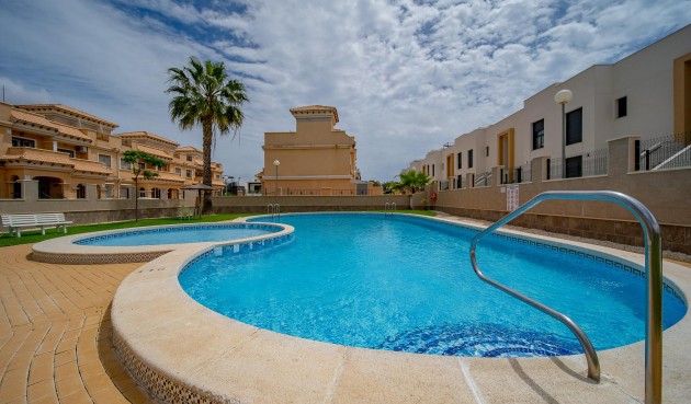 Återförsäljning - Town House -
Orihuela Costa - PAU 26
