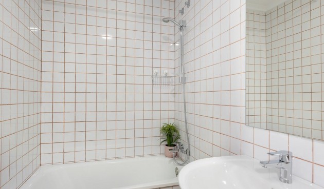 Brukt - Apartment -
Guardamar del Segura - Pueblo