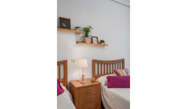 Brukt - Apartment -
Guardamar del Segura - Pueblo