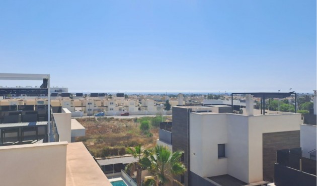 Brukt - Town House -
Orihuela Costa - Costa Blanca