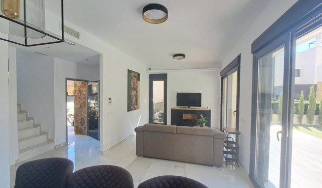 Brukt - Town House -
Orihuela Costa - Costa Blanca