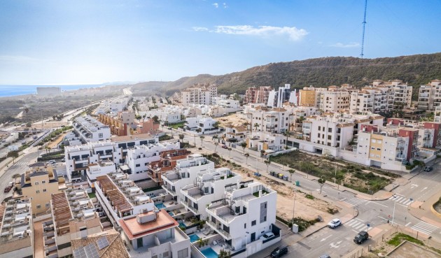 Resale - Villa -
Guardamar del Segura - Guardamar