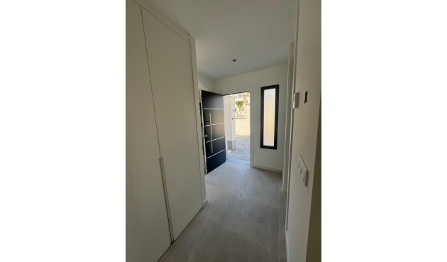 Resale - Villa -
Guardamar del Segura - Guardamar