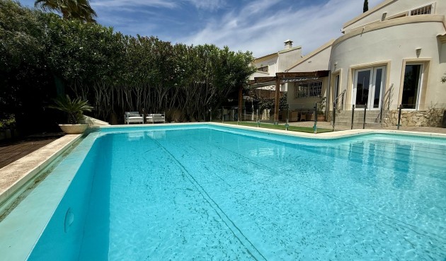 Brukt - Villa -
Orihuela Costa - Costa Blanca