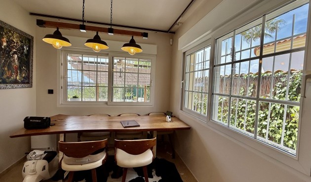 Brukt - Villa -
Orihuela Costa - Costa Blanca