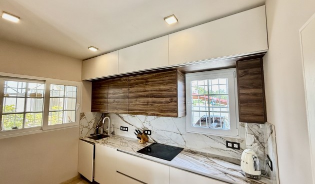 Brukt - Villa -
Orihuela Costa - Costa Blanca