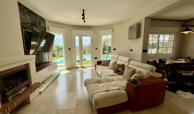 Brukt - Villa -
Orihuela Costa - Costa Blanca