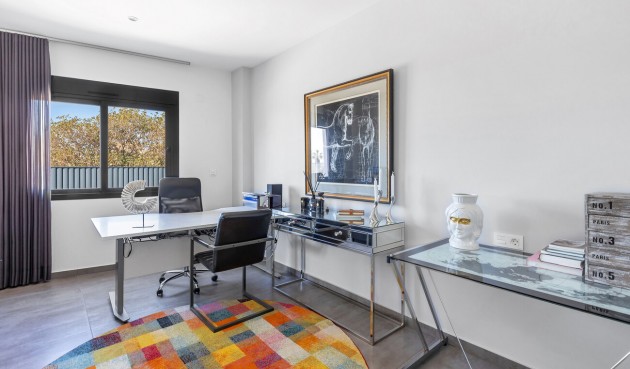 Resale - Villa -
Torrevieja - Rosaleda