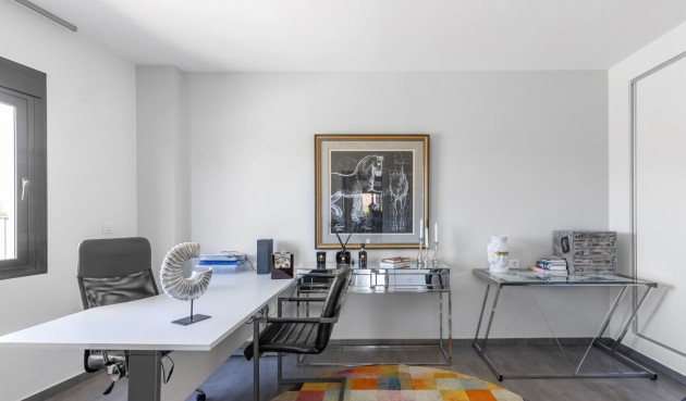 Resale - Villa -
Torrevieja - Rosaleda