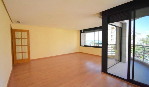 Brukt - Apartment -
Torrevieja - Centro - Muelle Pesquero