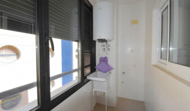 Brukt - Apartment -
Torrevieja - Centro - Muelle Pesquero