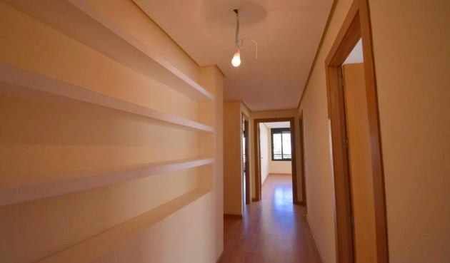 Brukt - Apartment -
Torrevieja - Centro - Muelle Pesquero