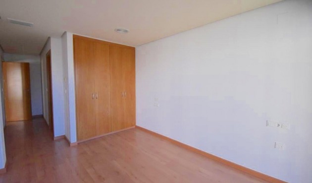 Brukt - Apartment -
Torrevieja - Centro - Muelle Pesquero