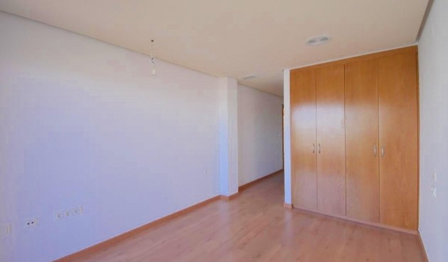 Brukt - Apartment -
Torrevieja - Centro - Muelle Pesquero