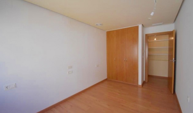 Brukt - Apartment -
Torrevieja - Centro - Muelle Pesquero