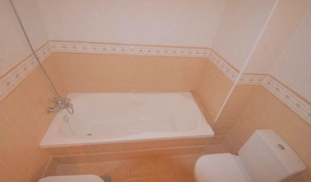 Brukt - Apartment -
Torrevieja - Centro - Muelle Pesquero