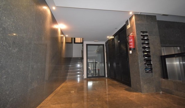 Brukt - Apartment -
Torrevieja - Centro - Muelle Pesquero