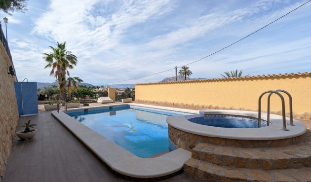 Brukt - Villa -
Bigastro - Inland