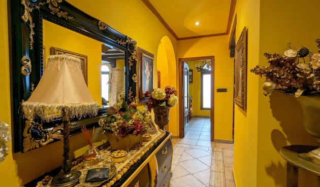 Brukt - Villa -
Bigastro - Inland