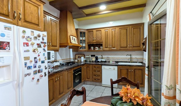 Brukt - Villa -
Bigastro - Inland