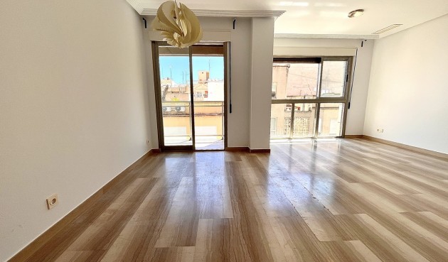 Resale - Apartment -
Santa Pola - Costa Blanca