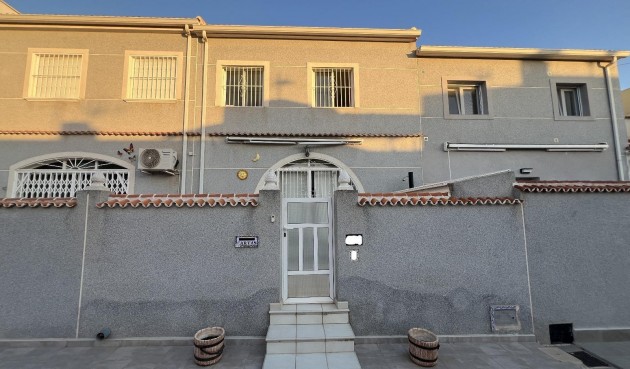 Återförsäljning - Town House -
Torrevieja - La Siesta - El Salado - Torreta