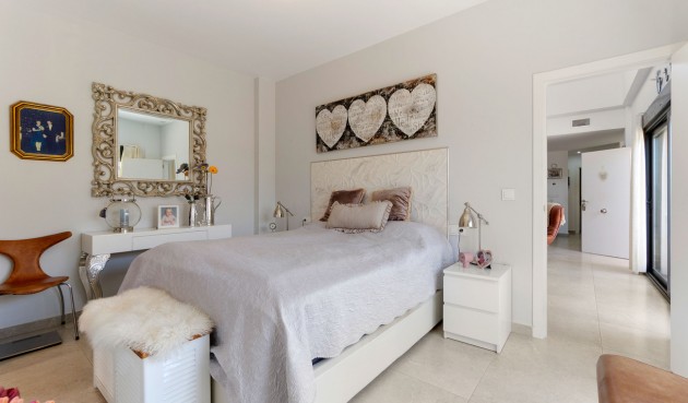 Återförsäljning - Villa -
Daya Nueva - Costa Blanca