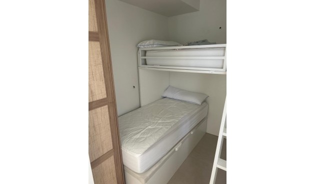 Resale - Bungalow -
Pilar de la Horadada - El Mojón