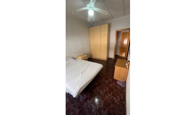 Brukt - Town House -
Torrevieja - Estacion De Autobuses