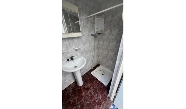 Brukt - Town House -
Torrevieja - Estacion De Autobuses