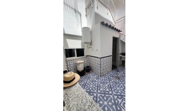 Brukt - Town House -
Torrevieja - Estacion De Autobuses