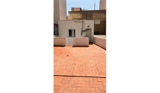 Brukt - Town House -
Torrevieja - Estacion De Autobuses