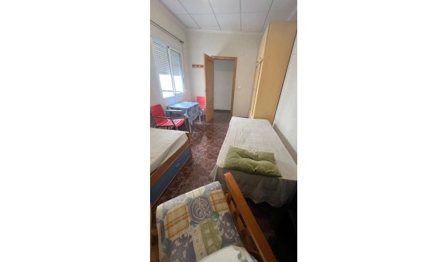 Brukt - Town House -
Torrevieja - Estacion De Autobuses