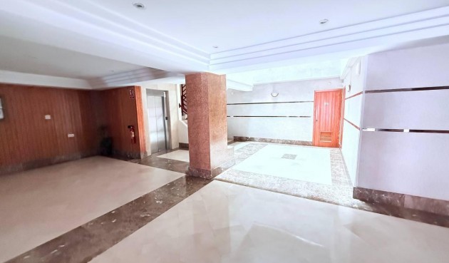 Brukt - Apartment -
Torrevieja - La Mata