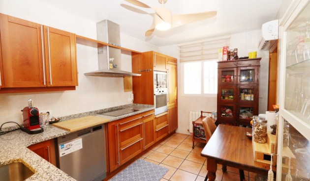 Resale - Villa -
La Nucía - Costa Blanca