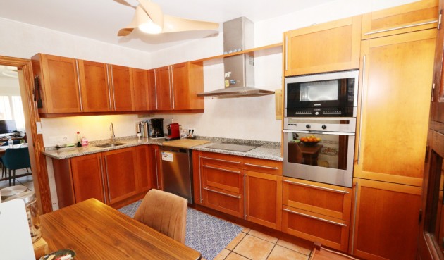 Resale - Villa -
La Nucía - Costa Blanca