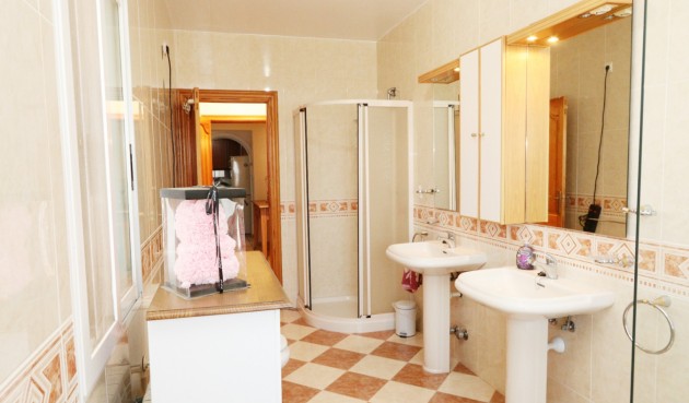 Resale - Villa -
La Nucía - Costa Blanca