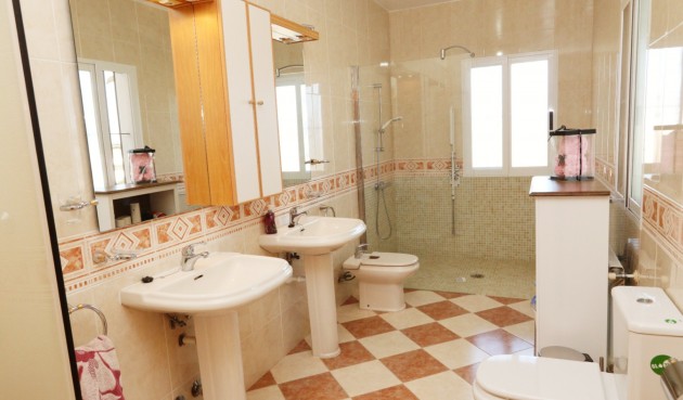 Resale - Villa -
La Nucía - Costa Blanca