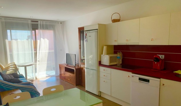 Resale - Apartment -
Guardamar del Segura - Pueblo